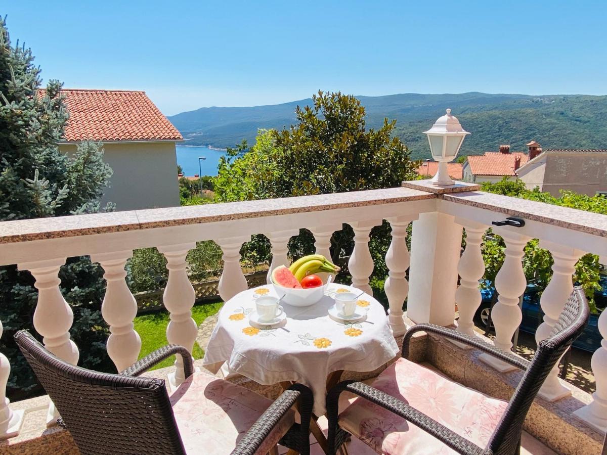 Apartmán House Rose Rabac Exteriér fotografie
